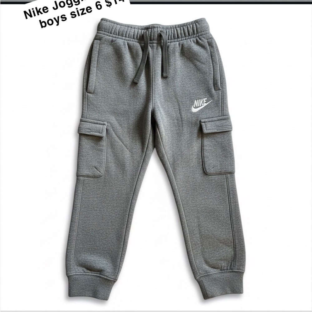 Nike Gray Boys' Cargo Jogger Sweatpants